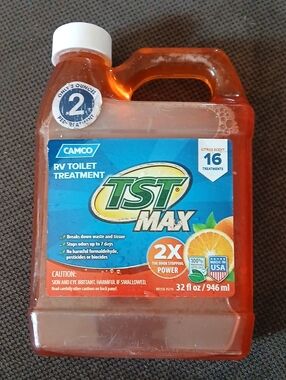Camco TST Max RV Toilet Treatment 32 Fl Oz Orange Citrus Scent